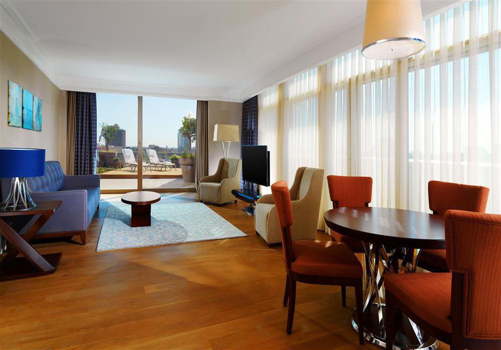Sheraton Grand Adana Værelse billede